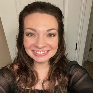 Meet your Posher, Gina